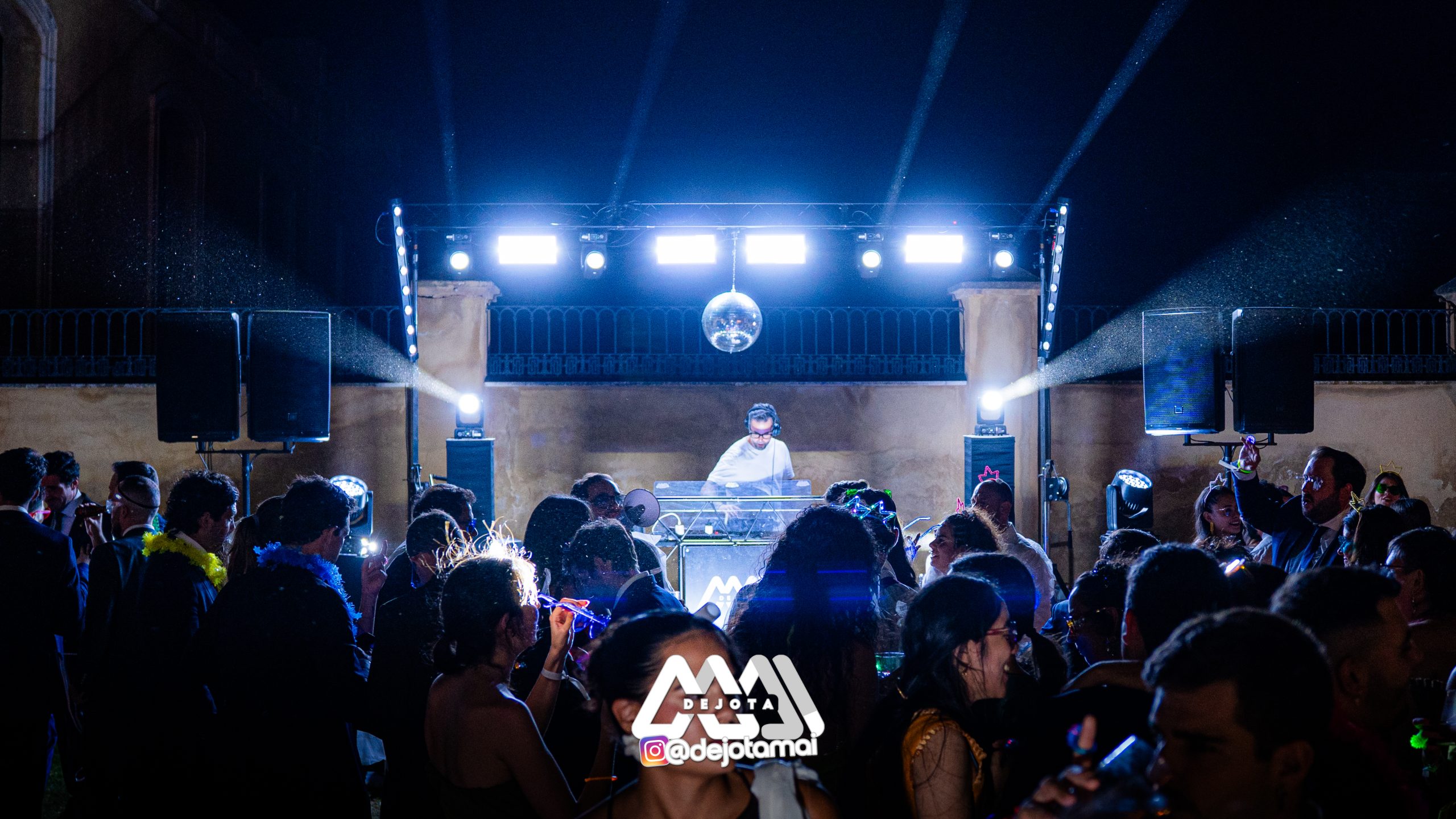 Celebración de una boda con DJMai